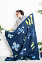 THE BIG BLUE THROW image 5
